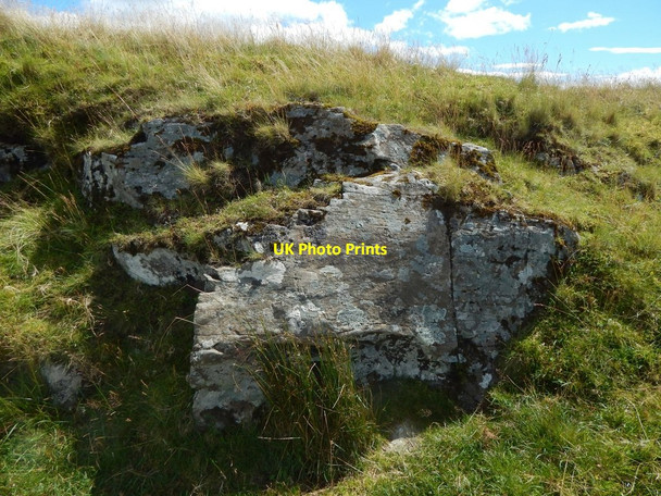 Photo 6"x4" Rock outcrop beside path Arden\/NS3684 c2016