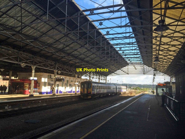 Photo 6"x4" Huddersfield railway station Huddersfield c2016