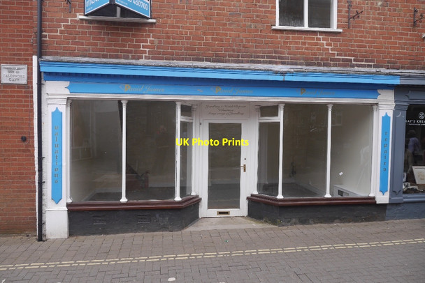 Photo 6"x4" Empty shop, Tower Street Ludlow c2016