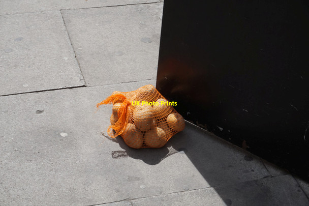 Photo 6"x4" Door stop at Pasikonik Shop, Carr Lane, Hull Kingston upon Hull c2016