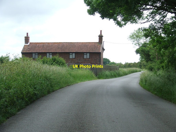 Photo 6"x4" Westhouse Cottage East Green\/TM4065 c2016