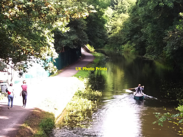 Photo 6"x4" Canoeists on the canal near Redcote Lane Upper Armley c2016