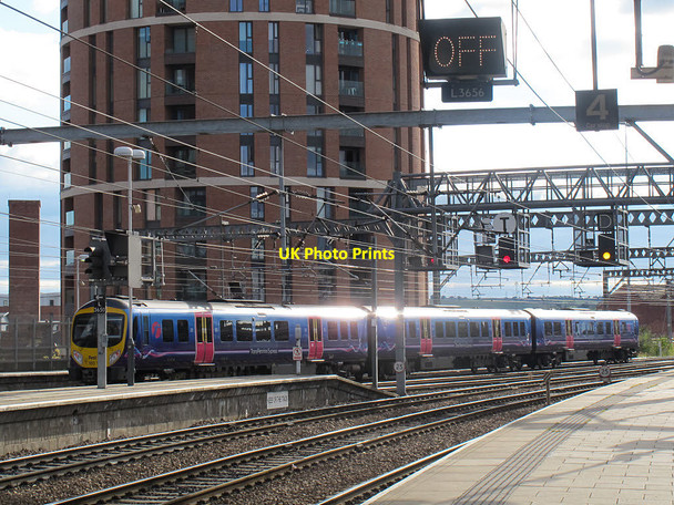 Photo 6"x4" Transpennine departure from Leeds Leeds\/SE3034 c2016