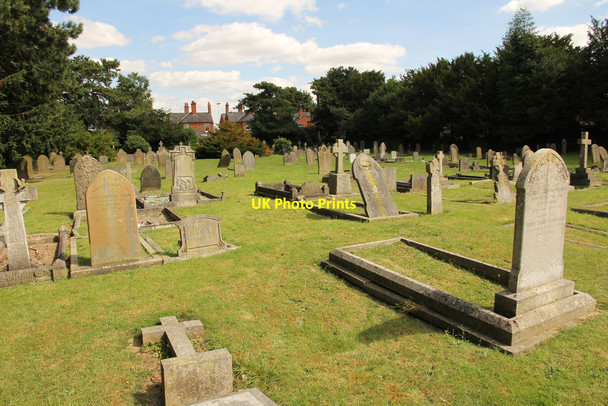 Photo 6"x4" St.Peter-in-Eastgate cemetery Lincoln c2016
