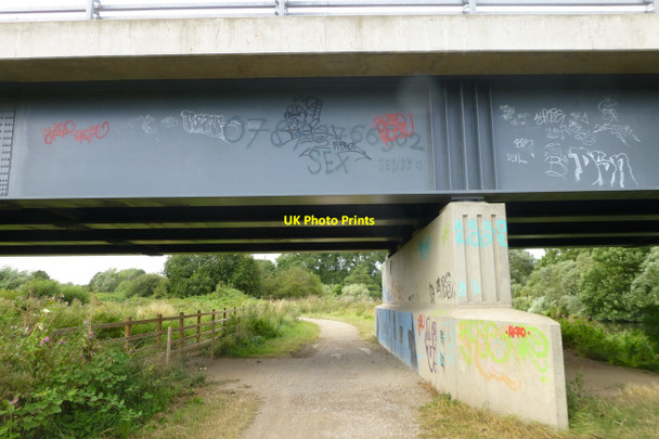 Photo 6"x4" Graffiti on a bridge over the Derwent Alvaston c2016