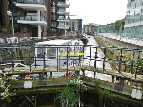 Photo 6"x4" Battersea, moorings Westminster c2016
