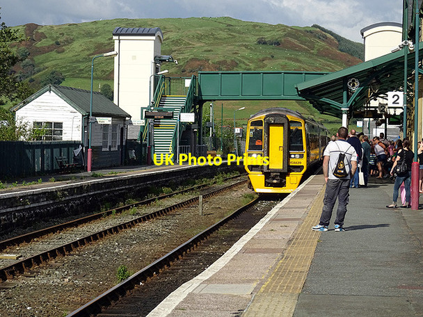 Photo 6"x4" Arrival at Machynlleth Machynlleth c2016