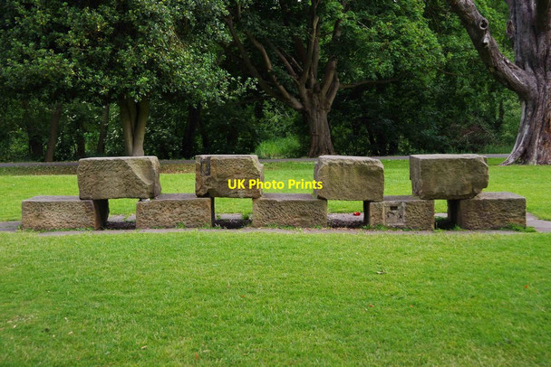 Photo 6"x4" Multi-purpose stacked stone blocks, Victoria Park, Royal Leamington Spa Royal Leamington Spa c2015
