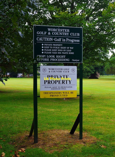 Photo 6"x4" Noticeboard in Boughton Park, St. Johns, Worcester Worcester c2016