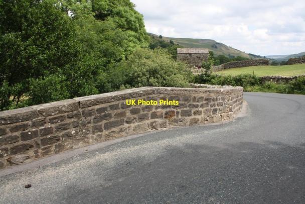 Photo 6"x4" Scar House Bridge taking the B6270 over stream east of Thwaite Muker c2016