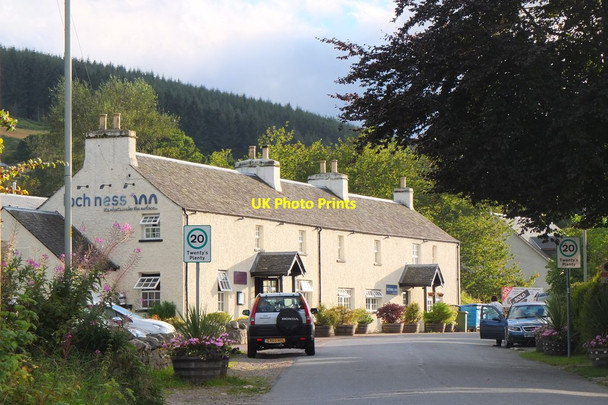 Photo 6"x4" Loch Ness Inn, Lewiston Drumnadrochit c2016