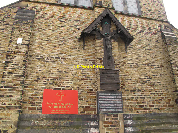 Photo 6"x4" St Mary Magdalene church, Manningham: war memorial Bradford\/SE1632 c2016