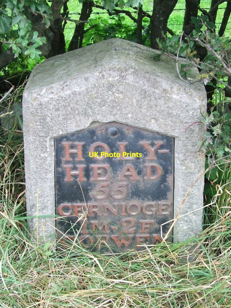 Photo 6"x4" Old Milestone Cefn-brith c2016