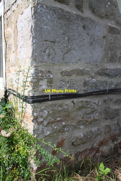 Photo 6"x4" Benchmark on 'Robingate' Low Whita c2016