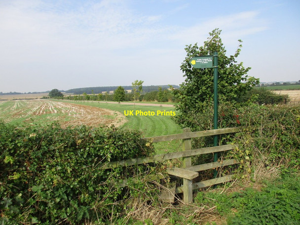 Photo 6"x4" Stile and the beginning of a footpath to Waltham on the Wolds Bescaby c2016