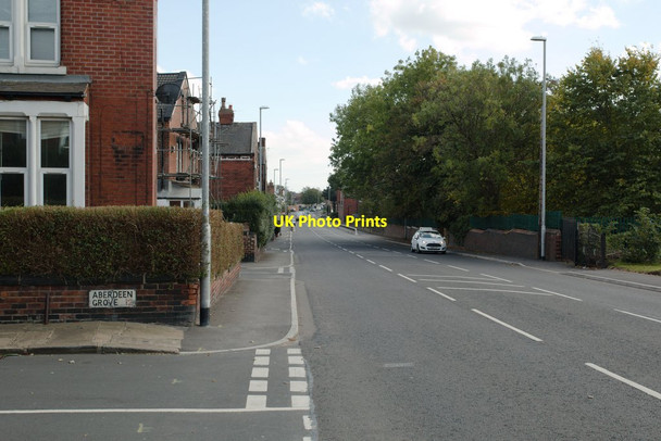Photo 6"x4" Whingate, Wortley Armley c2016