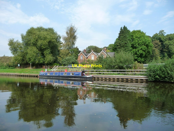 Photo 6"x4" Boat using the water point below Saltersford Locks Barnton\/SJ6375 c2016