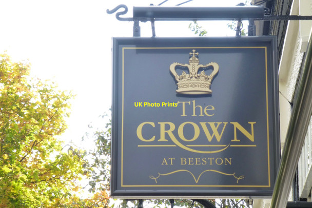 Photo 6"x4" The sign of The Crown Beeston\/SK5236 c2016