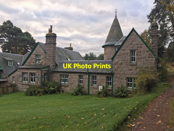 Photo 6"x4" Turreted cottage - Glen Tanar Millfield\/NO4896 c2016