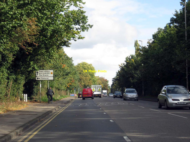 Photo 6"x4" Bath Road in Reading Reading c2016 P1
