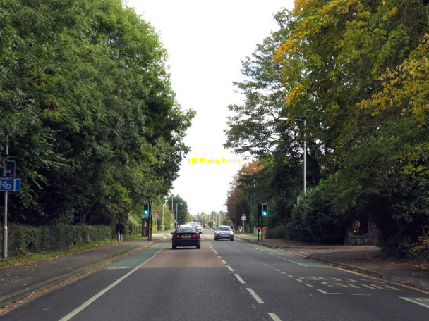 Photo 6"x4" Wokingham Road in Reading Earley c2016