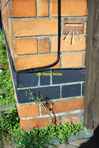 Photo 6"x4" Benchmark on #197 London Road Newark-on-Trent c2016