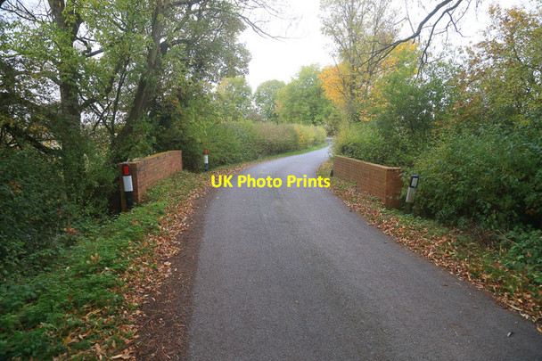 Photo 6"x4" Bridge parapet on country lane Broughton Green c2016