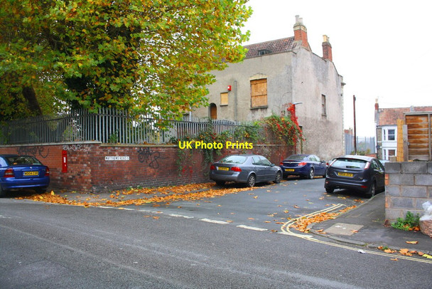 Photo 6"x4" Junction of Matthews Road and Victoria Avenue Bristol c2016
