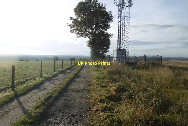 Photo 6"x4" Mast and road, Scroggiehill Easter Essendy c2016