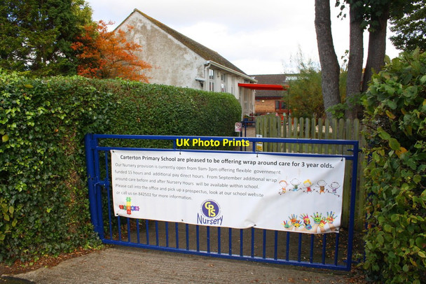 Photo 6"x4" Entrance to Carterton Primary School Carterton\/SP2806 c2016