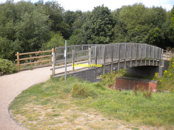 Photo 6"x4" Footbridge, Hollygate Lane Lock, Grantham Canal (3) Cotgrave c2016