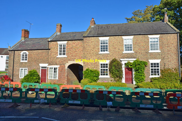 Photo 6"x4" Neasham House, 12 and 14 Main Street, Ponteland Ponteland c2016