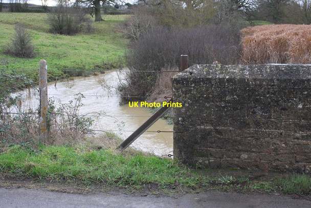 Photo 6"x4" River Evenlode from Catsham Bridge Charlbury c2014