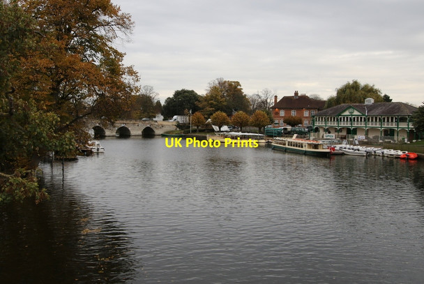 Photo 6"x4" Clopton bridge viewed from the tram line bridge Stratford-upon-Avon c2016