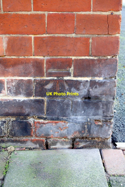 Photo 6"x4" Benchmark on Rendell County Primary School Loughborough c2015