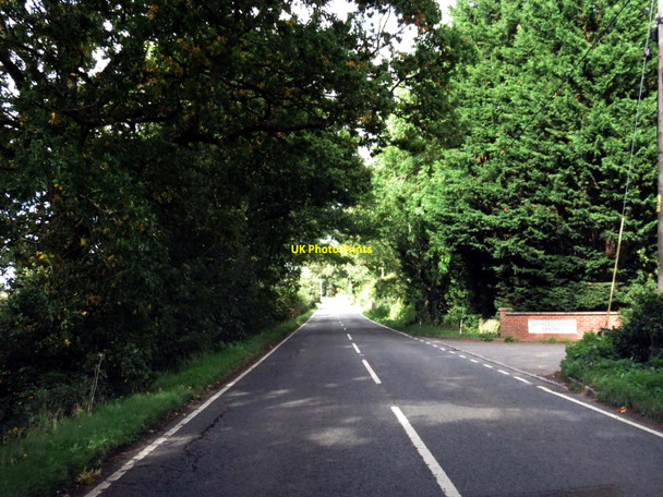 Photo 6"x4" Mole Road to Sindlesham Arborfield Cross c2015 P2