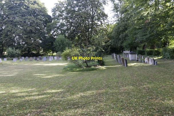 Photo 6"x4" Churchyard South Oxford\/SP5106 c2016