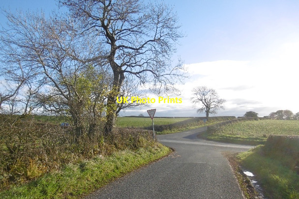 Photo 6"x4" A B778 crossroads Auchentiber\/NS3647 c2016