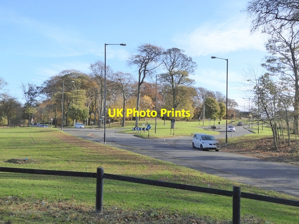 Photo 6"x4" Roundabout on Silksworth Road Doxford Park c2016