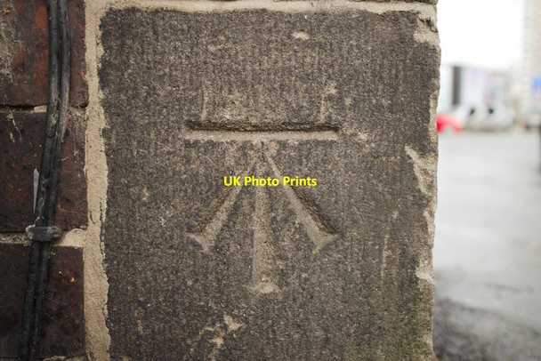 Photo 6"x4" Cut Bench Mark, 145 Wellington Road Leeds\/SE3034 c2016