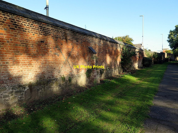 Photo 6"x4" Abbot Penny's Wall, Abbey Park Leicester c2016