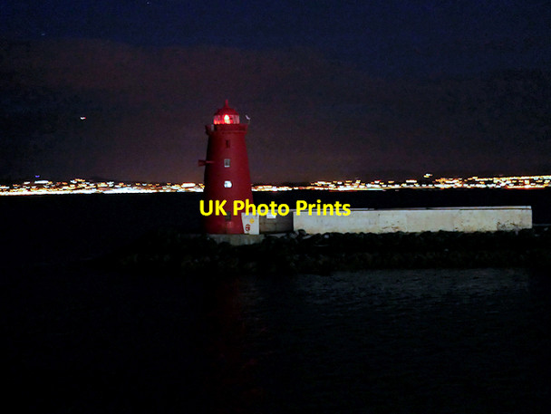 Photo 6"x4" Dublin Harbour, Poolbeg Lighthouse Dollymount c2016