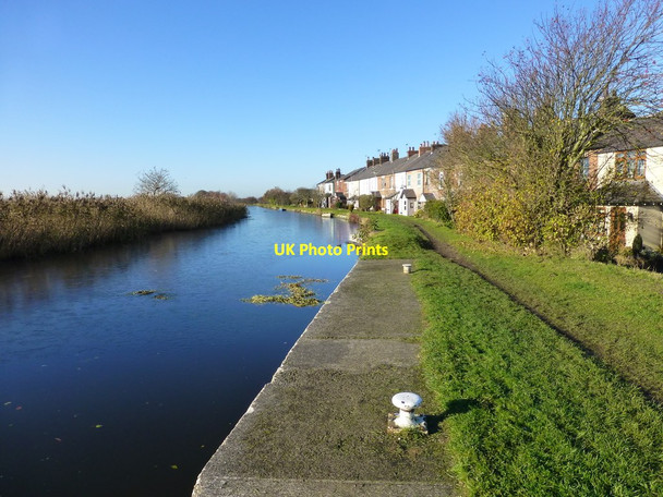 Photo 6"x4" Terraced housing at New Lane New Lane c2016