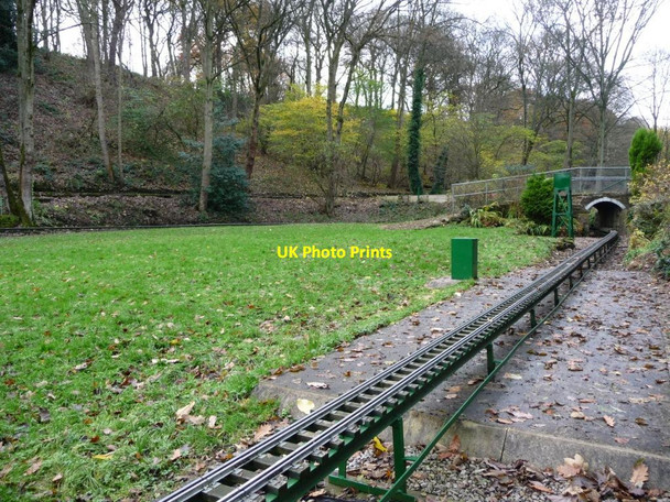 Photo 6"x4" Raised oval track, Northcliff Railway Shipley\/SE1437 c2016