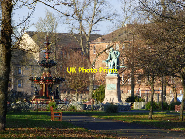 Photo 6"x4" Fountain Gardens Paisley c2016