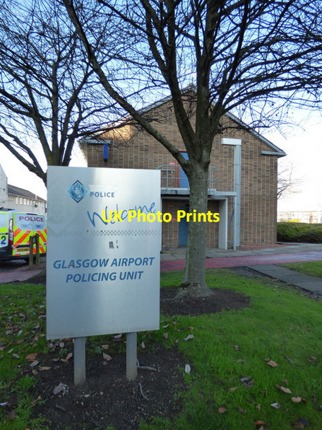 Photo 6"x4" Glasgow Airport Policing Unit Renfrew c2016