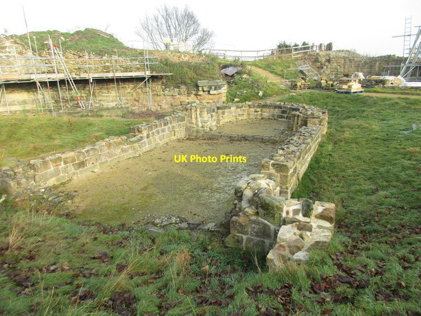Photo 6"x4" Remains of Norman chapel, Pontefract Castle Pontefract c2016