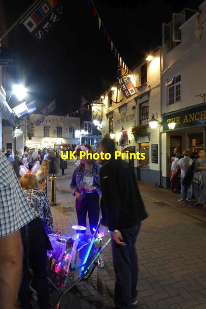 Photo 6"x4" Street sellers before the parade Cowes c2016