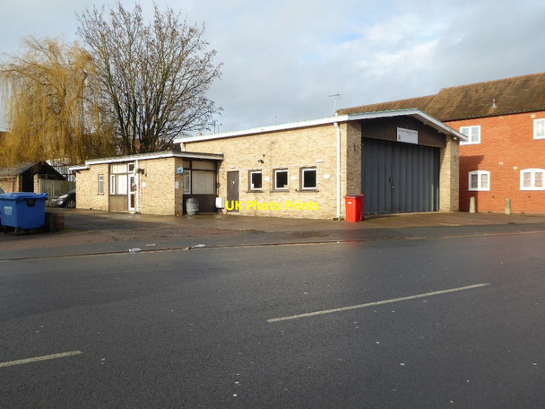 Photo 6"x4" Tewkesbury Ambulance Station Tewkesbury c2016