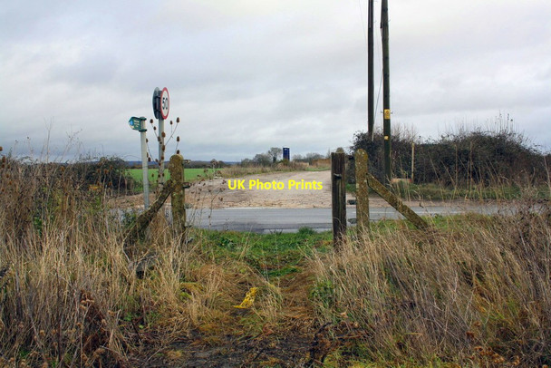 Photo 6"x4" Junctions of Hanney Road with footpath and track Steventon\/SU4691 c2016